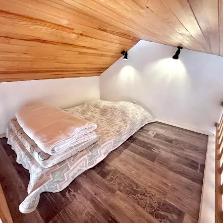 Charmant Studio 25 M² Avec Mezzanine Et Piscine * Tilh